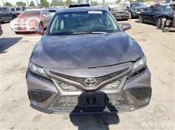 تۆیۆتا کامری